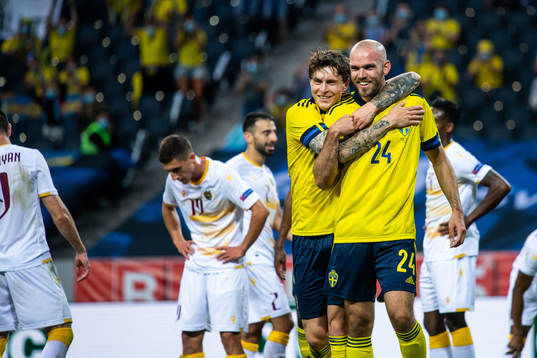 Victor Nilsson Lindelöf of Sweden and Marcus Danielson of
