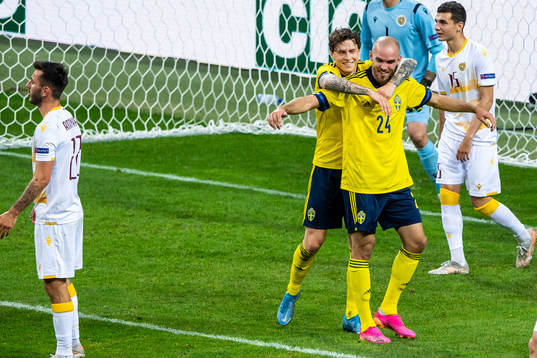 Marcus Danielson and Victor Nilsson Lindelöf of Sweden