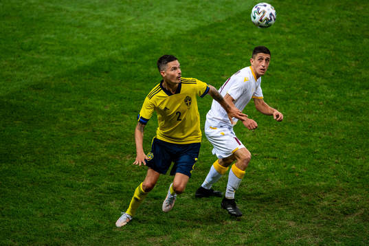 Mikael Lustig of Sweden and Hakob Hakobyan of Armenia