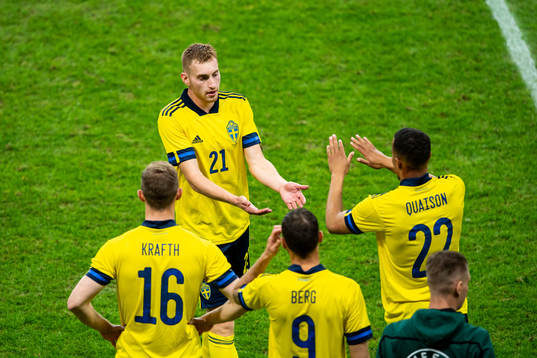 Dejan Kulusevski and Robin Quaison of Sweden