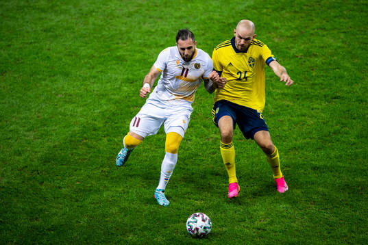 Tigran Barseghyan of Armenia and Marcus Danielson of Sweden