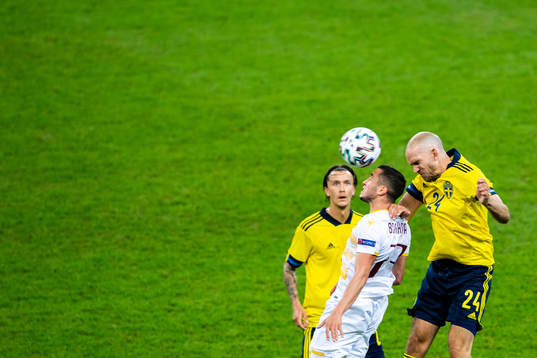 Vahan Bichakhcyan of Armenia and Marcus Danielson of Sweden