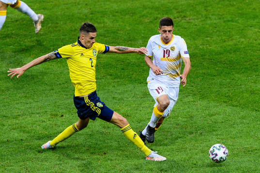 Mikael Lustig of Sweden and Hakob Hakobyan of Armenia