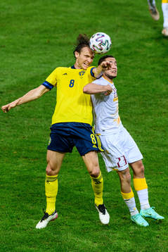 Albin Ekdal of Sweden and Vahan Bichakhcyan of Armenia