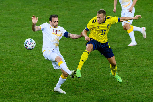Kamo Hovhannisyan of Armenia and Viktor Claesson of Sweden