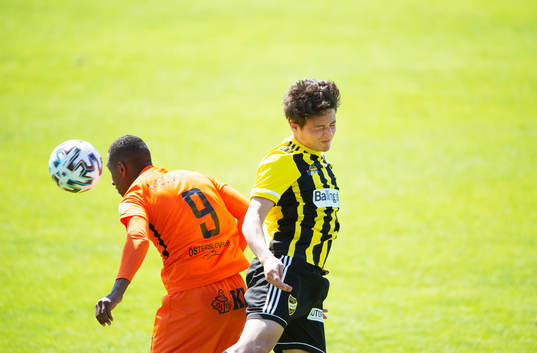 IFK Hässleholms Isak Orajärvi i matchen i division 2