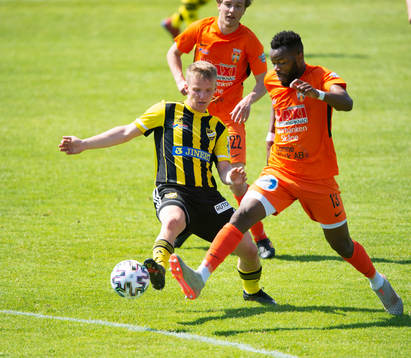 IFK Hässleholms Amel Crnalic i matchen i division 2 Södra