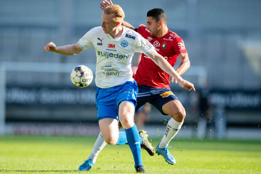 Värnamos Francis de Vries och Örgrytes Ailton Jose Almeida