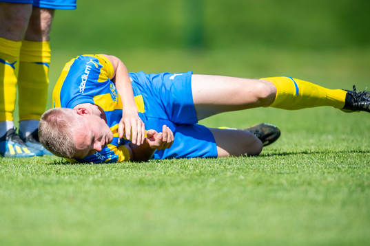 Eskilsminnes Filip Lundeberg har ont