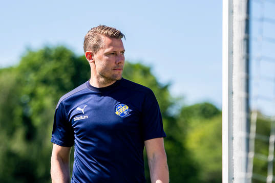 Eskilsminnes Tränare Patrik Ingelsten deppar