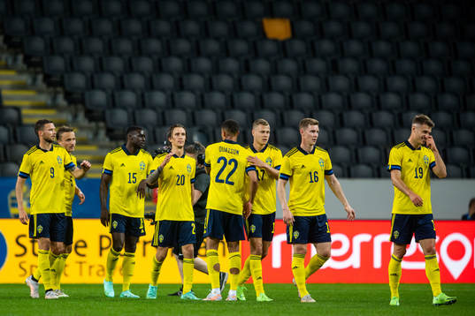 Players of Sweden celebrates