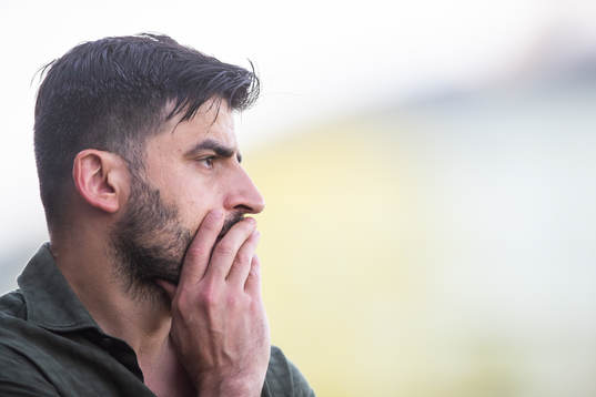 Dalkurds tränare Mesut Meral fotbollsmatchen i Division 1