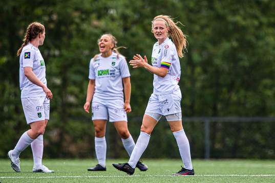 Andrea Anderdal of Øvrevoll Hosle celebrates