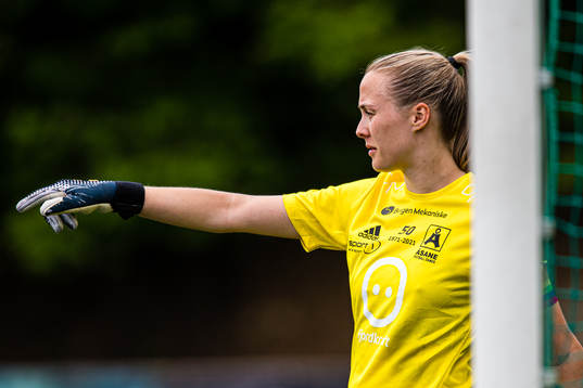 Goalkeeper Ingvild Thynes Villa of Åsane