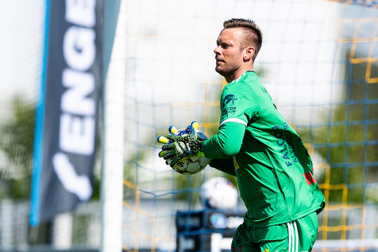 Falkenbergs målvakt Viktor Noring