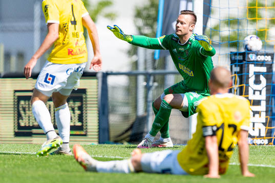 Falkenbergs målvakt Viktor Noring