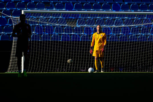 Goalkeeper André Hansen