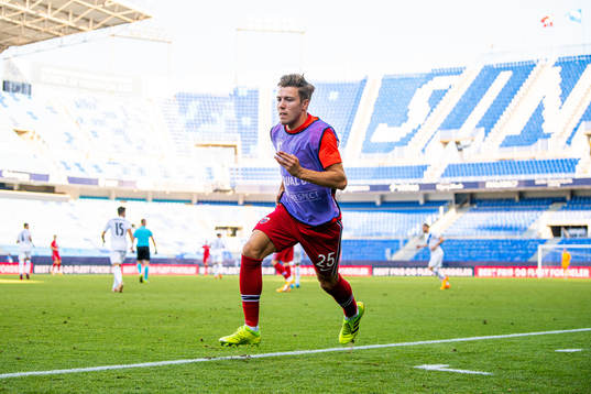 Fredrik André Bjørkan of Norway warms up