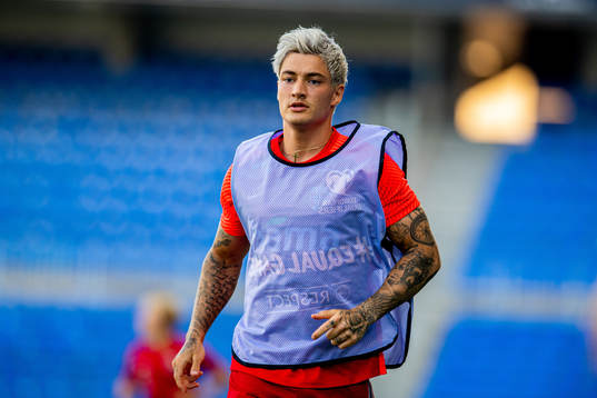 Mathias Normann of Norway warms up