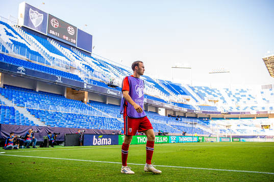 Fredrik Aursnes of Norway warms up