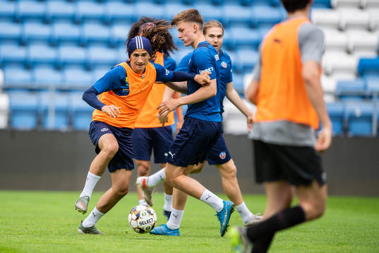 Helsingborgs Ervin Gigovic ikamp med Lucas Larsen