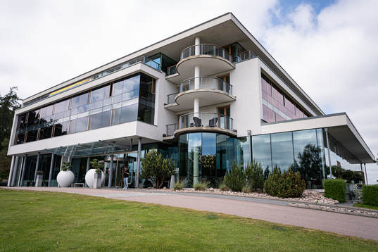 Exterior view of Sankt Jörgen Park Hotel, base camp for