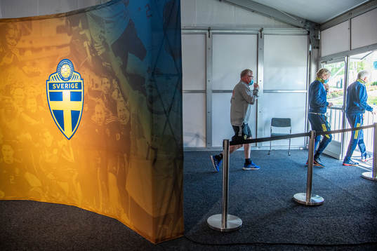 Janne Andersson, head coach, team manager Stefan Pettersson