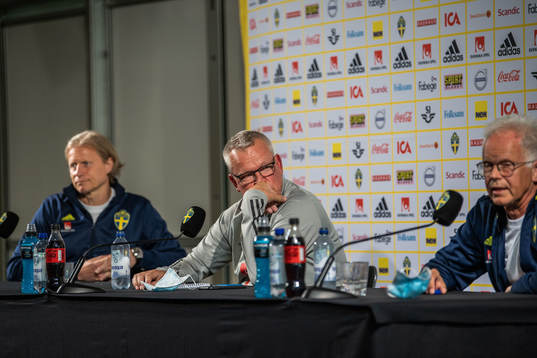 Team manager Stefan Pettersson, Janne Andersson, head coach