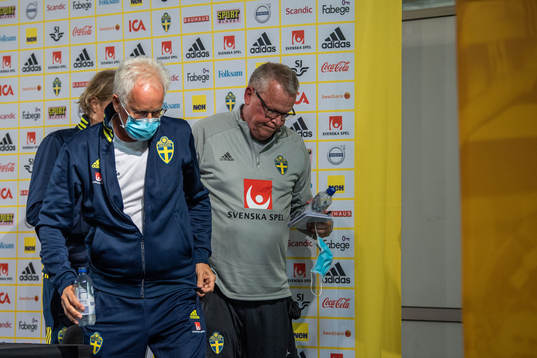 Team manager Stefan Pettersson, Janne Andersson, head coach