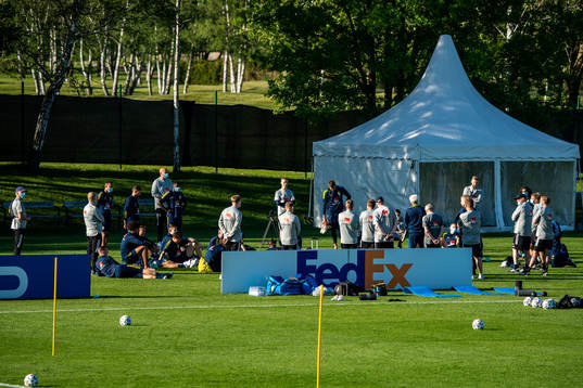 Players and coaches of the Swedish national football team