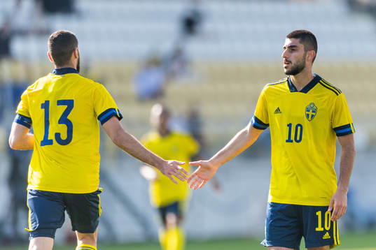 Aiham Ousou and Rami Hajal of Sweden