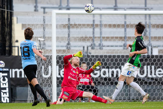 Landskronas Filip Ottosson lyfter in 1-3 bakom GAIS