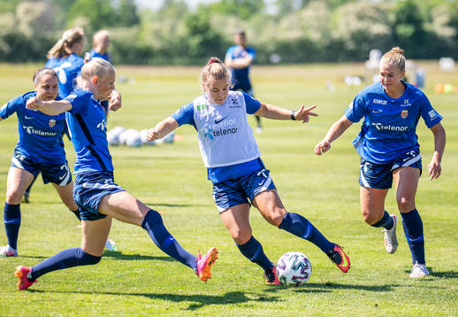 Karina Sævik, Olaug Tvedten and Lisa-Marie Karlseng Utland