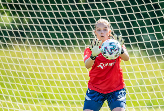 Goalkeeper Guro Pettersen of the Norwegian women’s