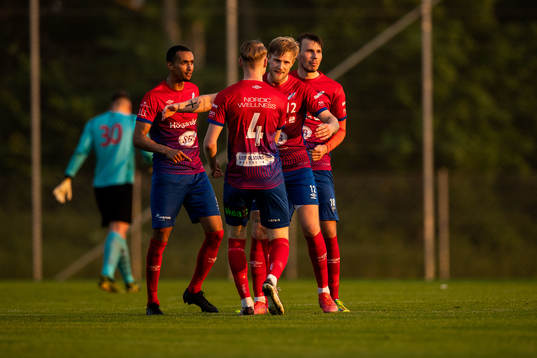 Höganäs Oliver Henneberg Bech jublar