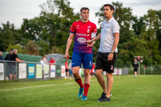 Höganäs Oskar Lindblom och tränare Stefan Ramsten