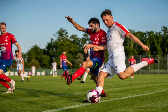 Höganäs Radwan Shaker och Assyriskas Kenan Karaduz