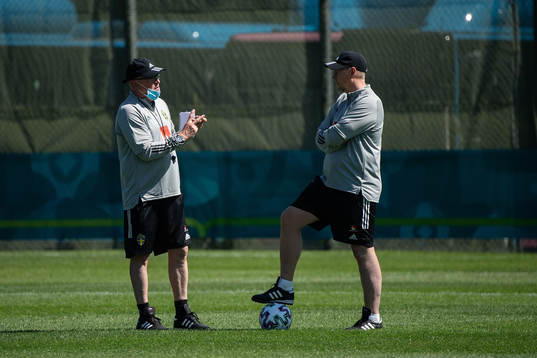 Janne Andersson, head coach and assistant coach Peter