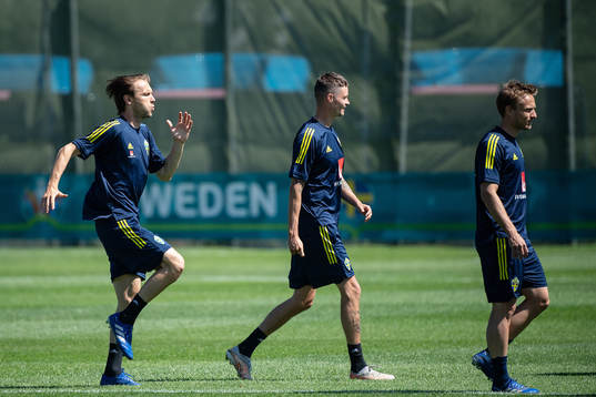 Albin Ekdal, Mikael Lustig and Pierre Bengtsson of the