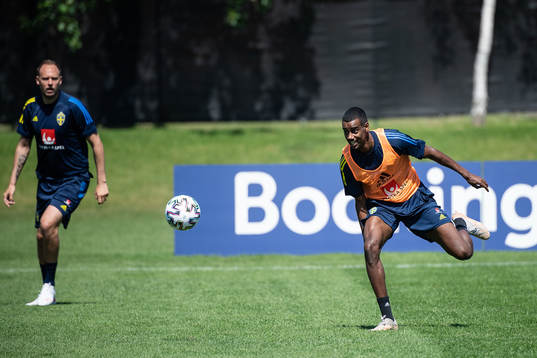Andreas Granqvist  and Alexander Isak of the Swedish