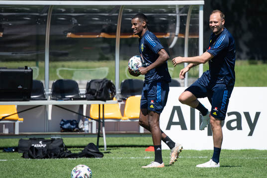 Alexander Isak and Andreas Granqvist  of the Swedish