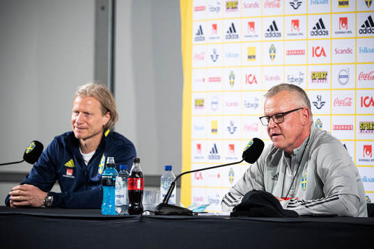 Stefan Pettersson, team manager, and Janne Andersson, head
