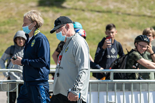 Stefan Petterson, team manager, and Janne Andersson, head