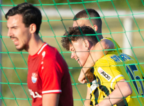 IFK Hässleholms Max Nilsson (född 2005) har nickat in