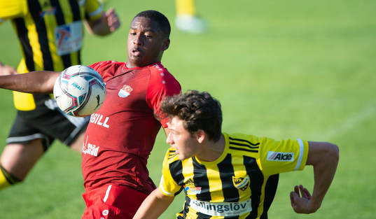 IFK Hässleholms Isak Orajärvi i matchen i division 2