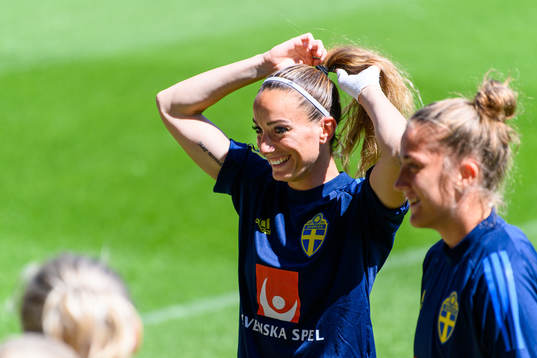 Kosovare Asllani