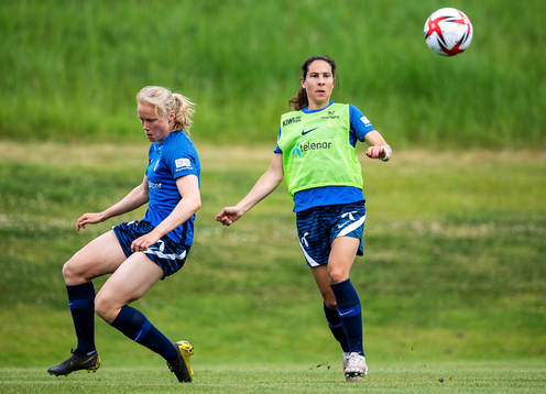 Ingrid Moe Wold and Elise Hove Thorsnes of the Norwegian