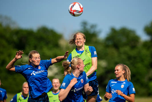Lisa-Marie Karlseng Utland, Julie Blakstad and Malin