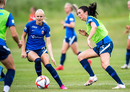 Karina Sævik and Ingrid Syrstad Engen of the Norwegian