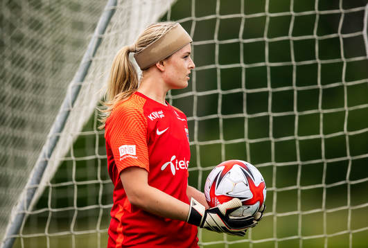 Goalkeeper Guro Pettersen of the Norwegian women’s